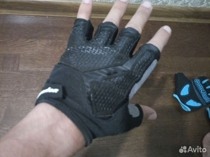 Велосипедные перчатки