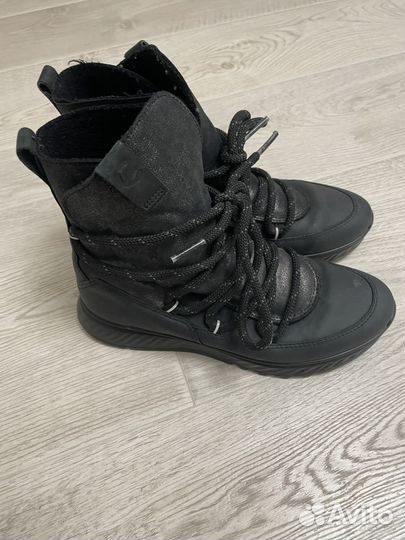 Кроссовки женские Ecco