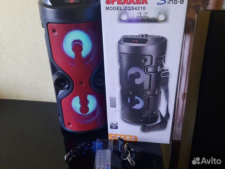 Блютуз колонка