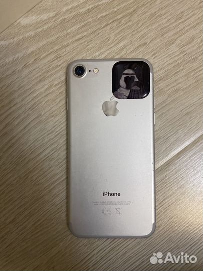 iPhone 7, 32 ГБ