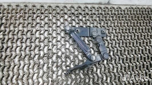 Петля капота seat altea 1 (4BR12D501)