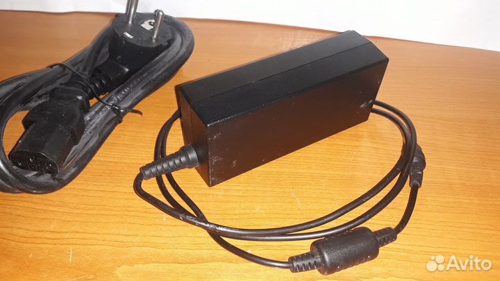 Блок питания универсальный 12 в 3 амп