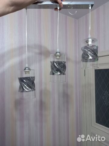 Продам люстру