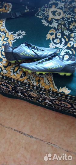 Футбольные бутсы