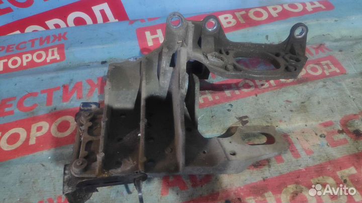 Кронштейн двигателя ниссан кашкай