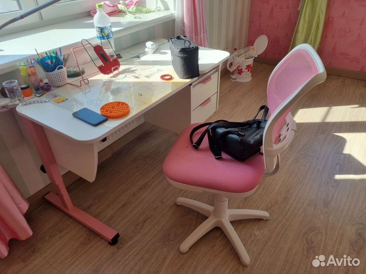 Комплект детской мебели для девочки