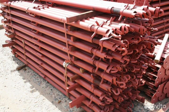 Подкосы для стойки опалубки. подкосы бу