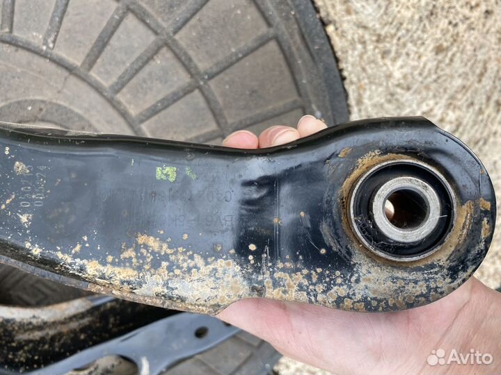 Продам рычаг задней подвески на ford focus 3