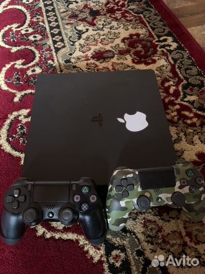 Sony playstation 4 PS4 slim