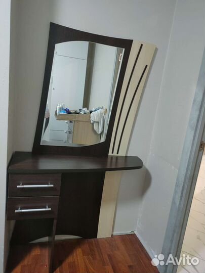 Туалетный столик