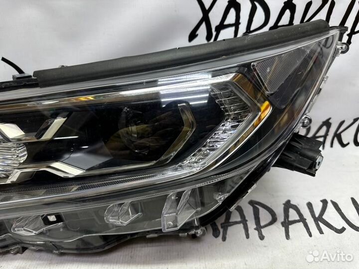 Фара передняя левая Toyota Rav4 50 2019-Н.в