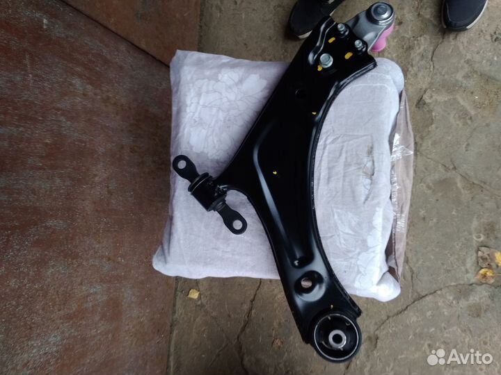 Рычаг передний левый Hyundai Santa Fe 4 TM