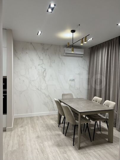 3-к. квартира, 102 м², 10/20 эт.