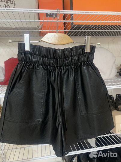 Шорты из эко кожи