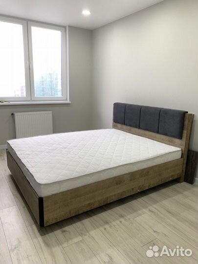 Кровать с подъемным механизмом 160х200