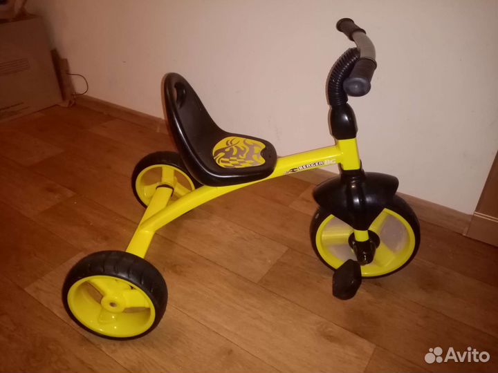 Детский трехколесный велосипед