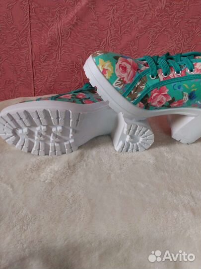 Туфли кеды на каблуке