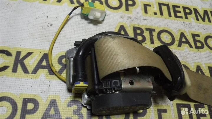 Ремень безопасности с пиропатроном Volkswagen Tou