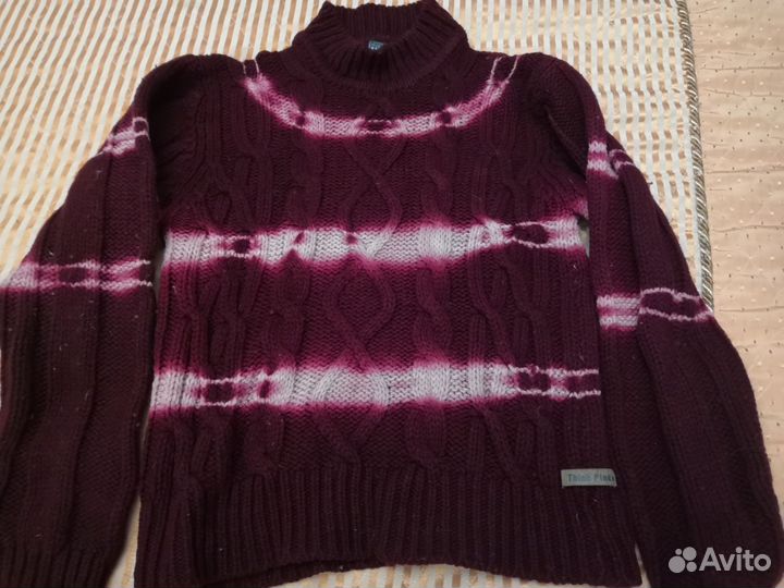 Свитер