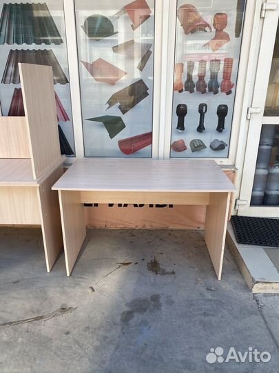 Стол офисный, парта