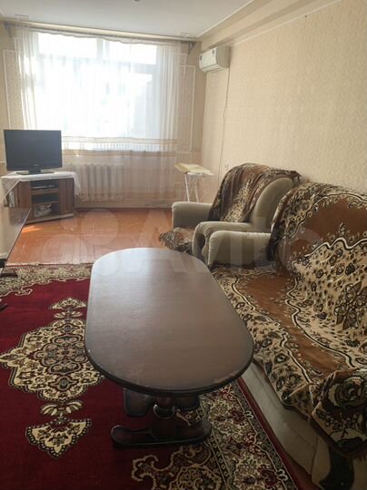 2-к. квартира, 67 м², 2/5 эт.