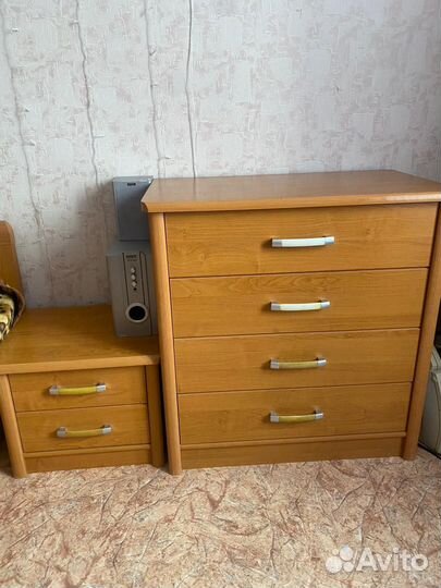 Спальный гарнитур