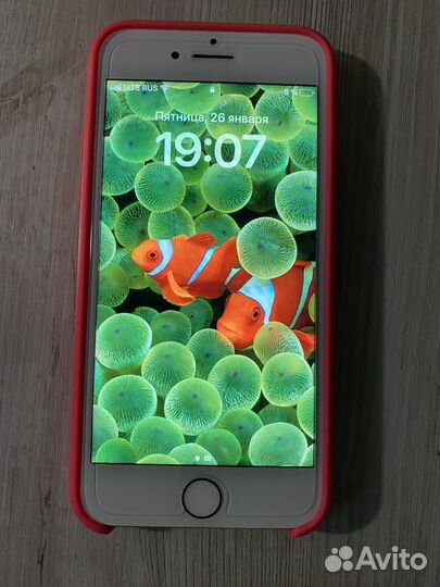 iPhone 8, 64 ГБ