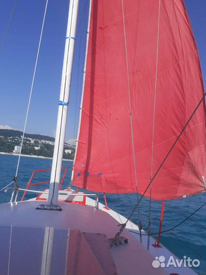 Морские прогулки на парусной яхте