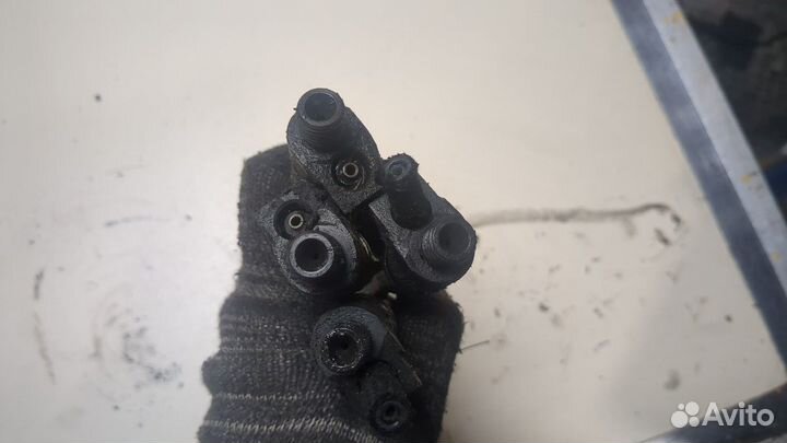 Форсунка топливная Opel Zafira A