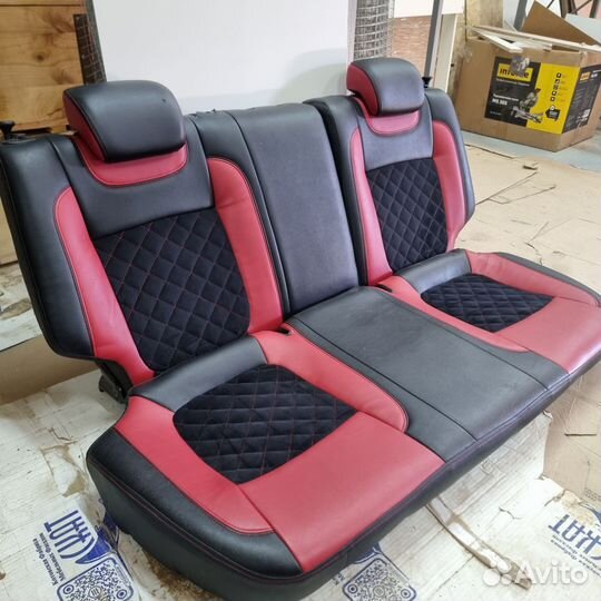 Задний диван