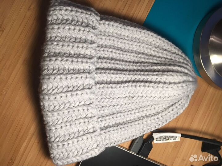 Женская шапка