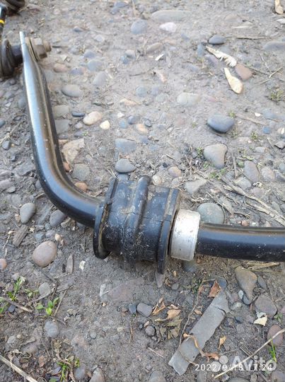 Стабилизатор поперечной устойчивости задний Nissan