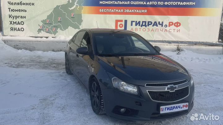 Датчик ABS задний Chevrolet Cruze 13346945