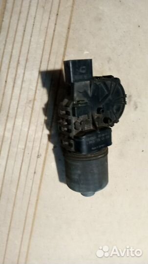 Мотор стеклоочистителя Opel Astra H