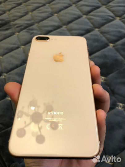 iPhone 8 Plus, 64 ГБ