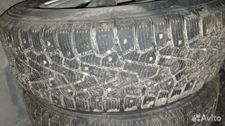 Зимние шины на металических дисках