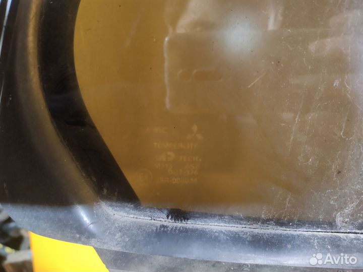 Форточка задняя правая для Mitsubishi Lancer 5