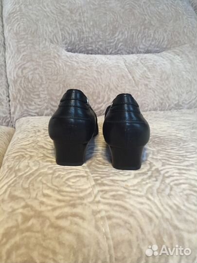 Продам новые туфли Hogl