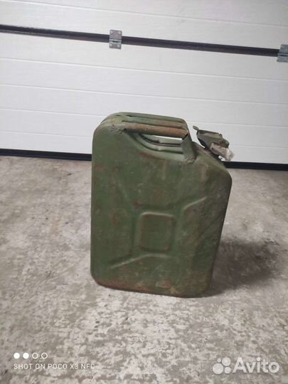 Канистра 20 литров