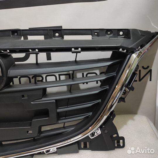 Решетка радиатора mazda 3 BM дорест