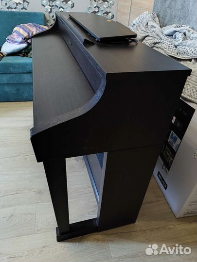 Продам цифровое пианино Roland HP 508-RW CJ