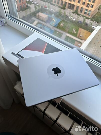 Apple macbook pro 14 m1pro