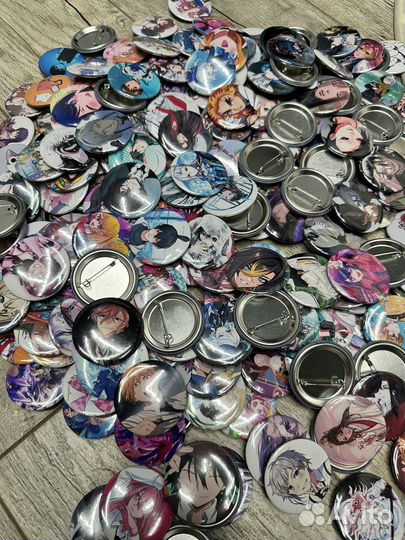 Значки аниме к-поп оптом
