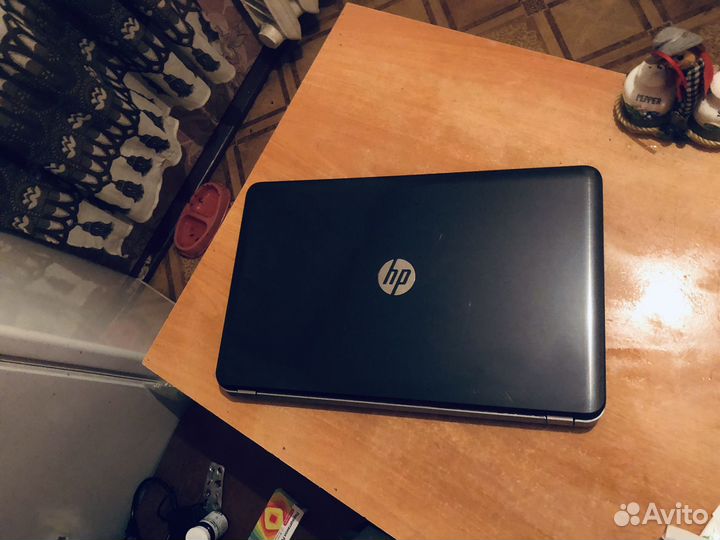 HP 17e AMD A8-4500M/6gb/500gb/Radeon 8670M 2gb