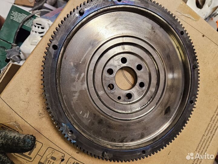 Маховик со сцеплением