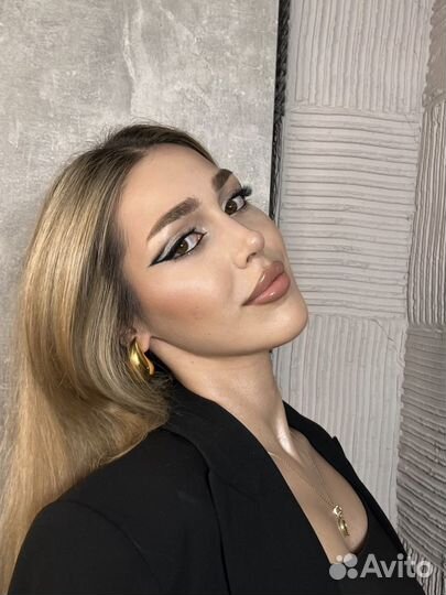 Макияж, Макияж и прическа