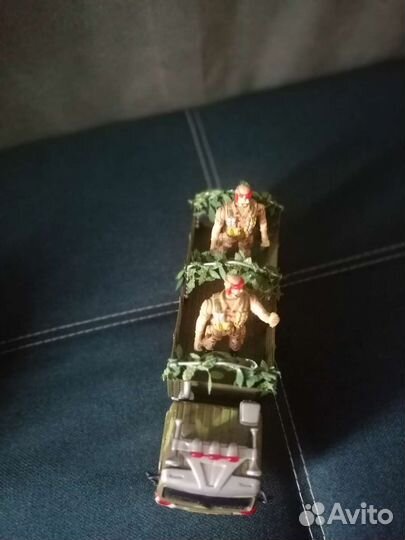 Машинка игрушка