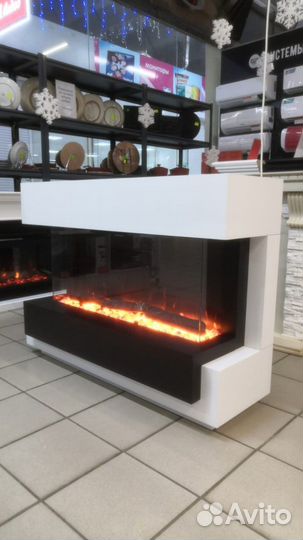 Камин Cube 36 - Белый с черным с очагом Astra 36 R