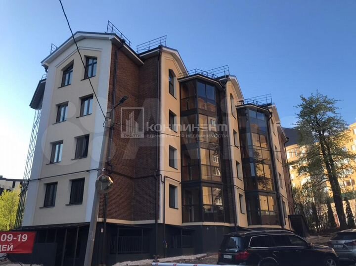 2-к. квартира, 64 м², 1/4 эт.
