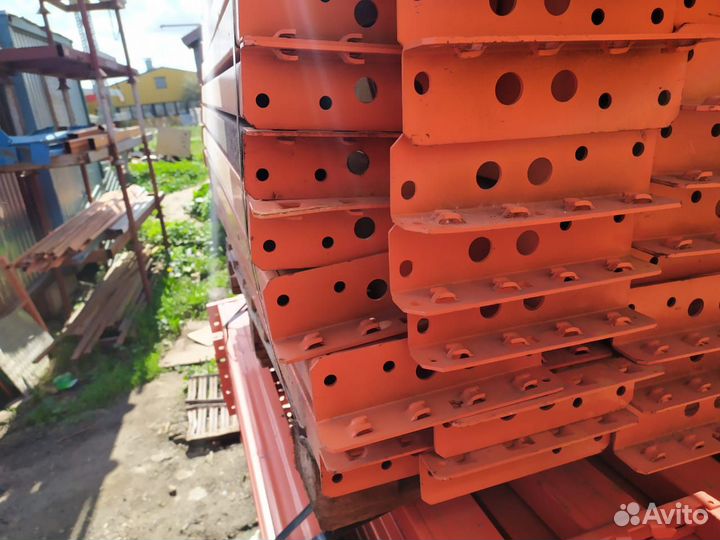 Балки стеллажей Мекалюкс